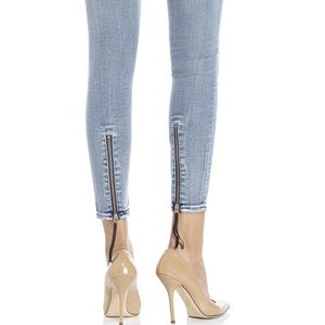 ACNE Skin 5 Pistol Triumph Jeans